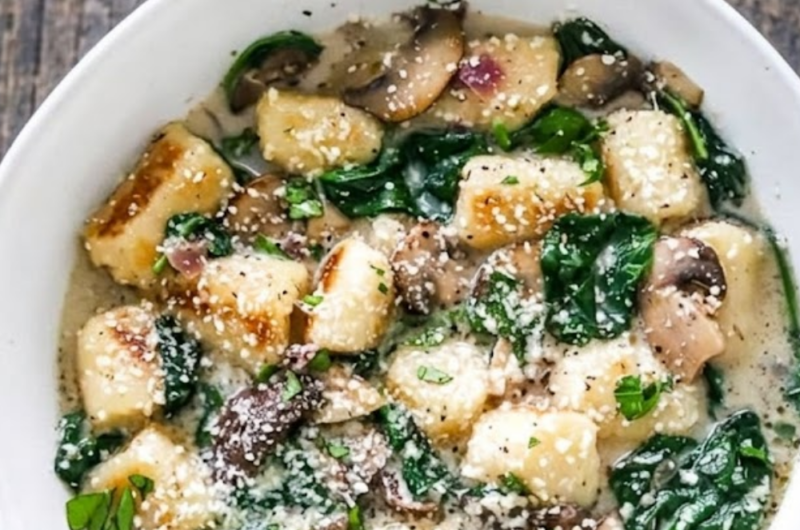 Trader Joe's Cauliflower Gnocchi with Spinach